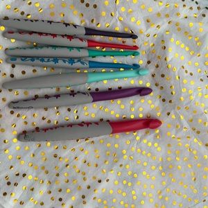 Selling crochet hooks from hobby lobby various sizes.